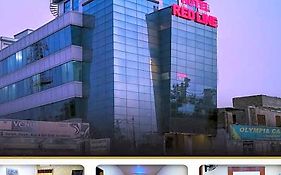 Hotel Red Line